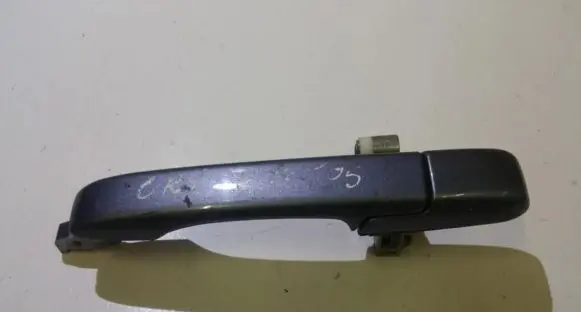 Honda CR-V Front door exterior handle