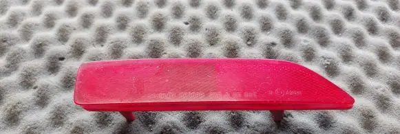 Honda CR-V Rear tail light reflector P6368R