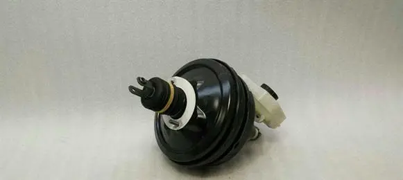 Mercedes-Benz CLS C219 Brake booster A0054308130