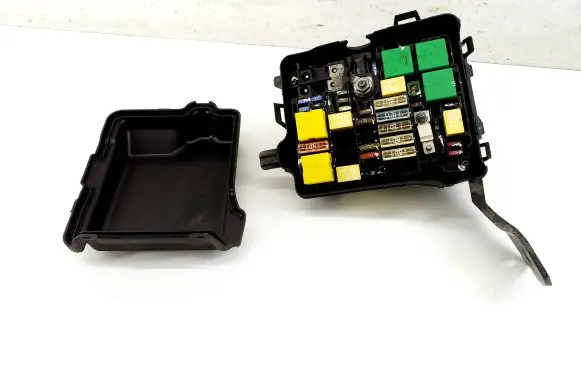 Peugeot 208 Fuse box set 2K260934 9671924480