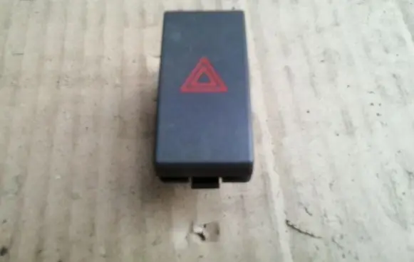Ford Focus C-MAX Hazard light switch
