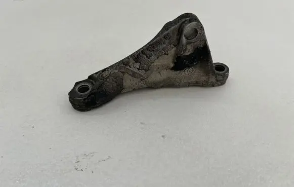 BMW 4 F32 F33 Fuel pump bracket 7810698 AC46000