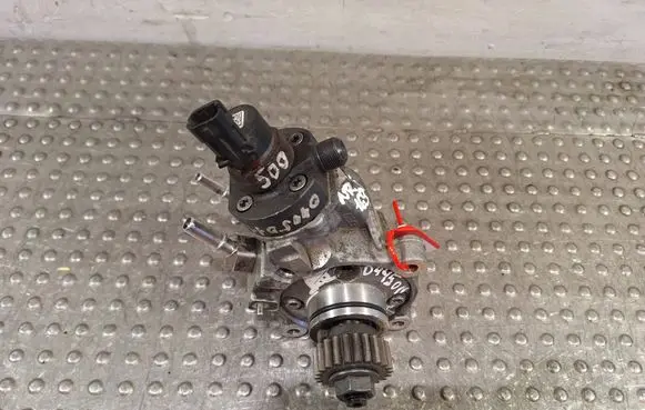 Opel Vivaro Fuel injection high pressure pump S17986169 0445011500