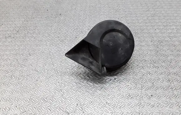 Audi A4 S4 B7 8E 8H Horn signal 8E0951223A