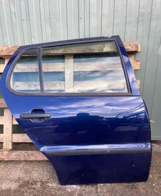 Volkswagen Polo III 6N 6N2 6NF Rear door 
