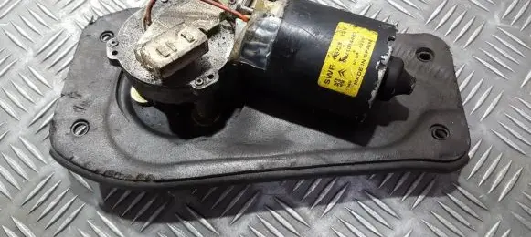 Citroen Berlingo Wiper motor 9621014480 404238