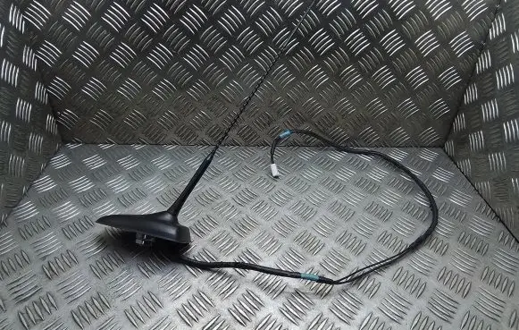 Toyota Verso Radio antenna V309075C