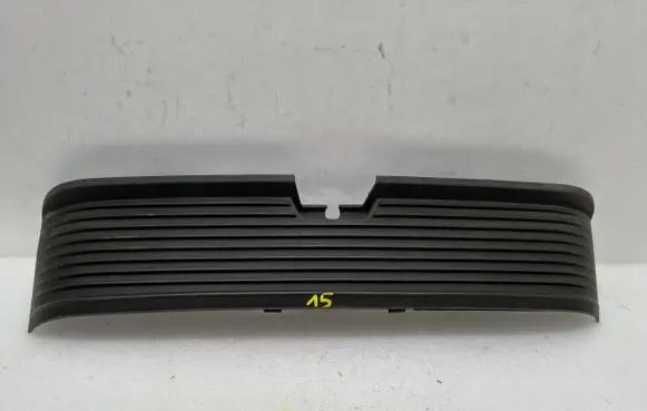 Porsche Taycan 9J1 Front bumper lower grill