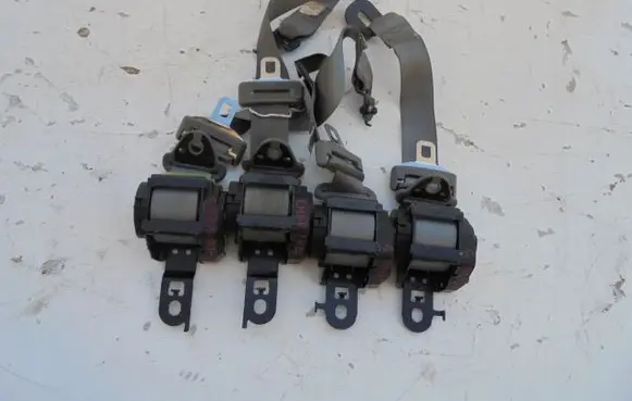 Jeep Grand Cherokee (WK) Seat belt trim PASYBEZPIECZESTWA