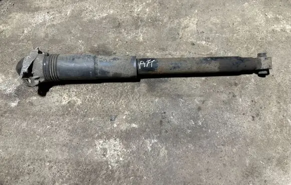 Volkswagen PASSAT B8 Rear shock absorber/damper
