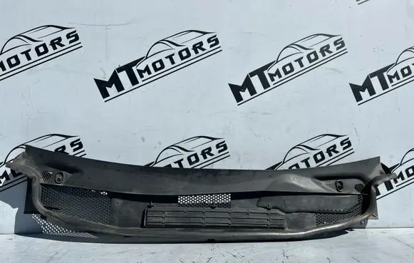 Mercedes-Benz A W169 Wiper trim A1698300013