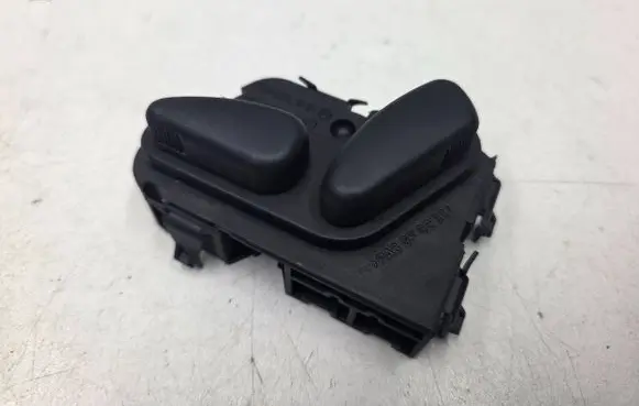 Mercedes-Benz E W211 Seat control switch A2108213851 2108213851