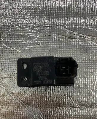Toyota Corolla Verso E121 Light washer relay 8594230010
