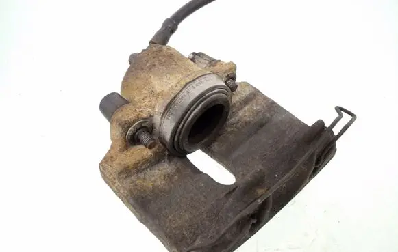 Volkswagen PASSAT B6 Front brake caliper