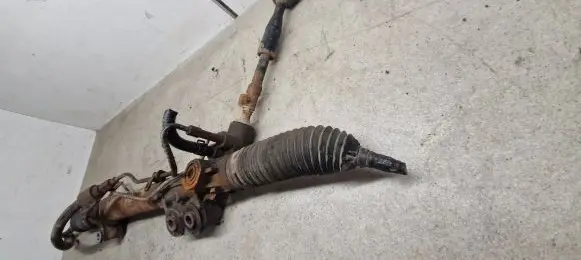 Nissan Navara Steering rack EA015