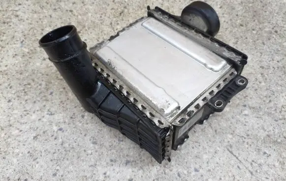 Mercedes-Benz C W205 Intercooler radiator A6510900314 CX673009
