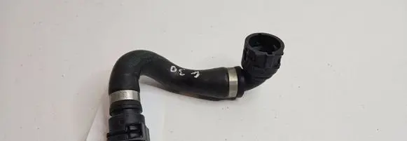 BMW 5 G30 G31 Engine coolant pipe/hose 7640287