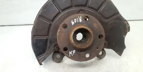 Volkswagen Jetta V Front wheel hub spindle knuckle