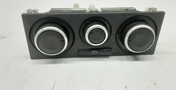 Volkswagen Golf IV Climate control unit