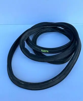 Seat Leon (5F) Trunk rubber seal (body) 