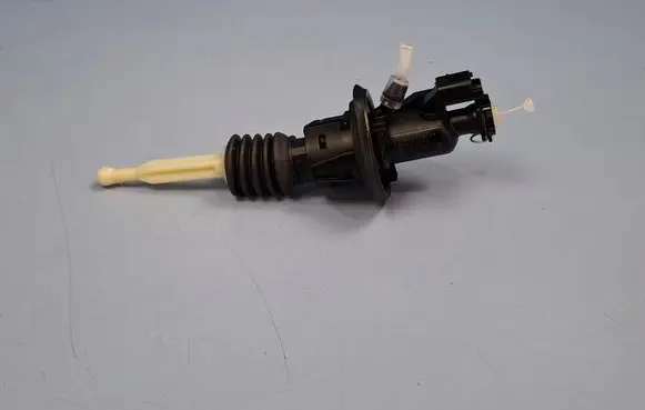 Peugeot Traveller Clutch master cylinder 9809425480