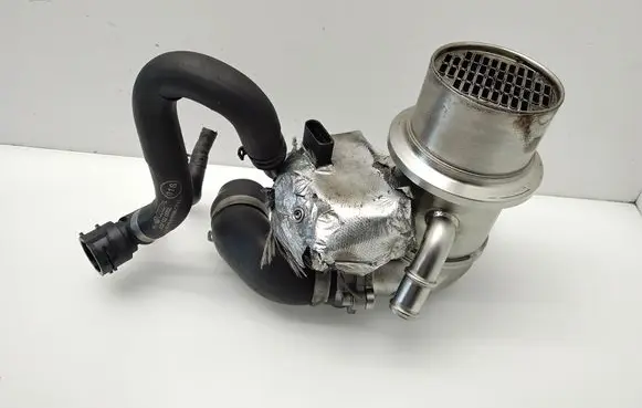 Skoda Octavia Mk3 (5E) EGR valve cooler 04L971461AC 5Q0122157CL H40102305110104