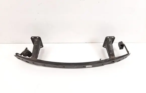 BMW 1 E81 E87 Front bumper cross member