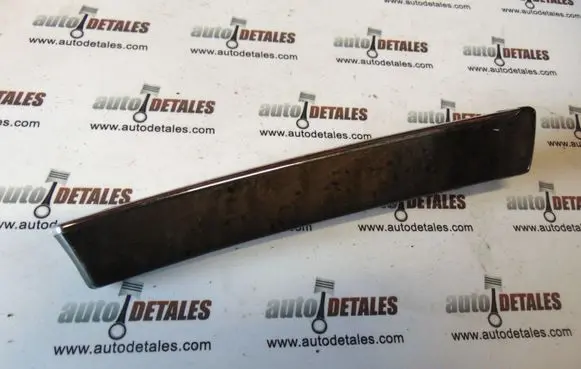 Mercedes-Benz E W211 Dashboard glove box trim A2116801071