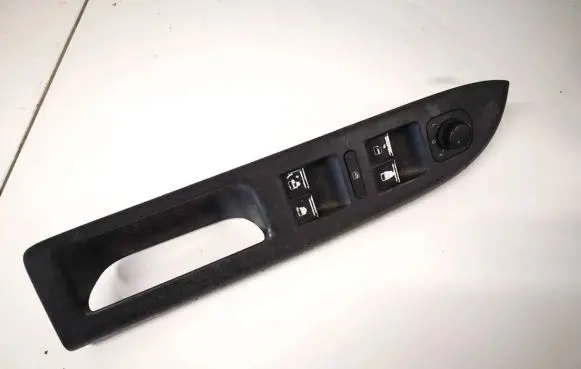 Volkswagen Golf Plus Electric window control switch 1k4959857