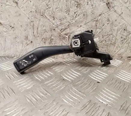 Volkswagen Tiguan Indicator stalk 1K0953513E