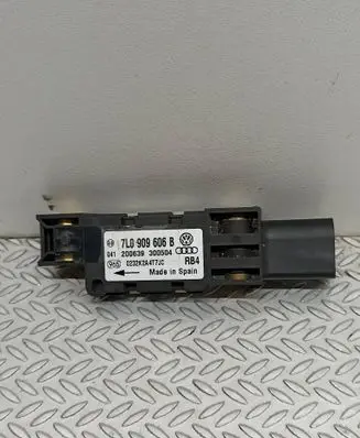 Porsche Cayenne (9PA) Airbag deployment crash/impact sensor 7L0909606B 200639 300504