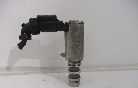 Ford Kuga II Valve oil control 9678181380