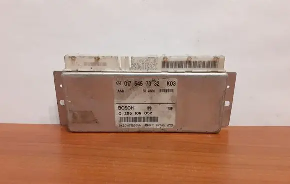 Mercedes-Benz E W210 ABS control unit/module 4715 0175457332
