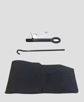 Volkswagen e-Golf Tool set