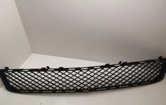 Mercedes-Benz E W212 Front bumper lower grill A2128850523