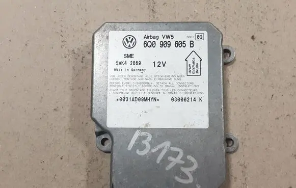 Volkswagen PASSAT B5 Airbag control unit/module 6Q0909605B