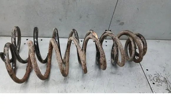 Audi A4 S4 B5 8D Rear coil spring