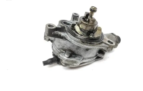 Volvo V60 Vacuum pump 31258031