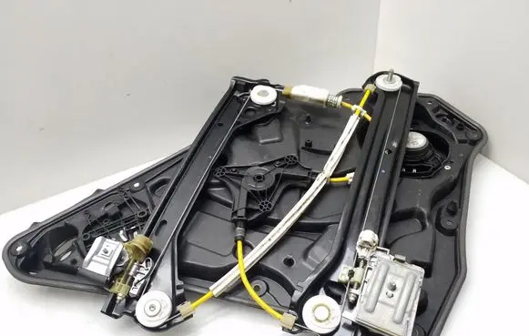Mercedes-Benz CLA C117 X117 W117 Rear window lifting mechanism without motor A1177300179 A1177330114 A1177320108