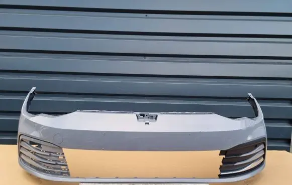 Volkswagen Golf VIII Front bumper 5H0807221J
