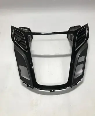 Hyundai i40 Dashboard center trim panel 