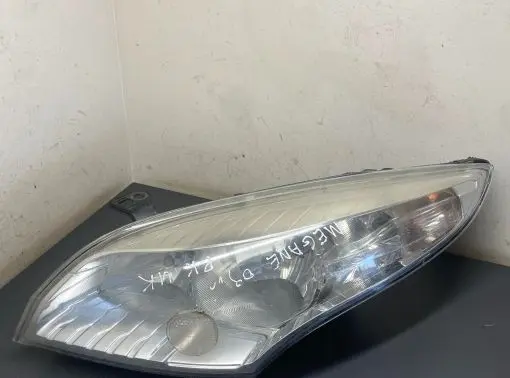 Renault Megane III Headlight/headlamp 260600018R