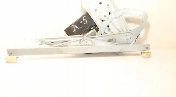 Front window lifting mechanism without motor