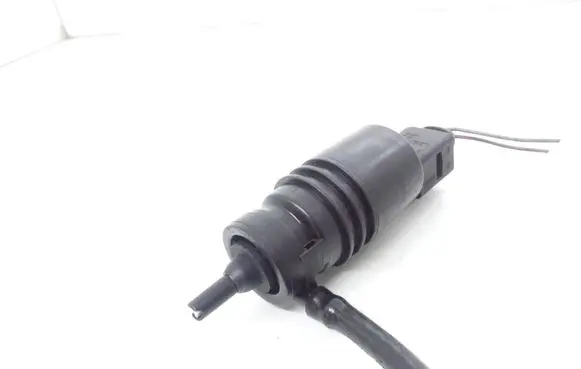 Mercedes-Benz Sprinter W906 Windscreen/windshield washer pump 3953 H0802