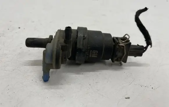 Opel Zafira B Windscreen/windshield washer pump 13248320