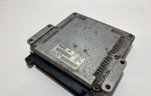 Peugeot 607 Engine control unit/module 9645987180 0281010933
