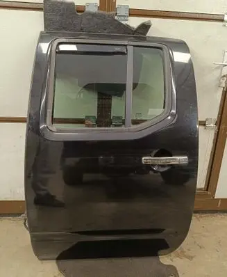 Nissan Navara D40 Rear door 