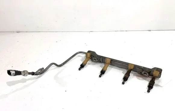 Toyota Auris E180 Fuel main line pipe 232500T030