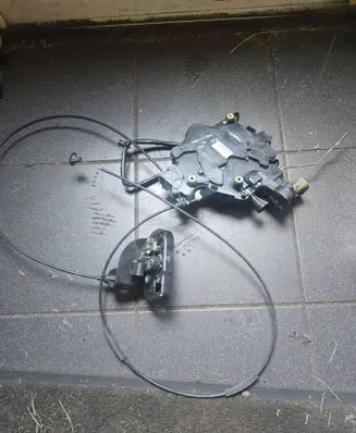 Volkswagen Multivan T5 Sliding door lock 7H0843653CK 13386 01070971005