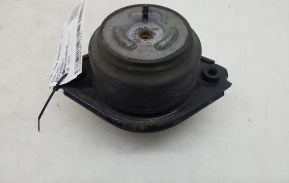 Mercedes-Benz ML W164 Engine mount bracket A2512402917